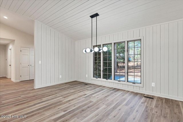 111 Forest Square Lane, West End, NC 27376