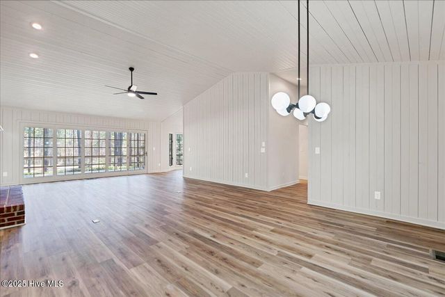 111 Forest Square Lane, West End, NC 27376