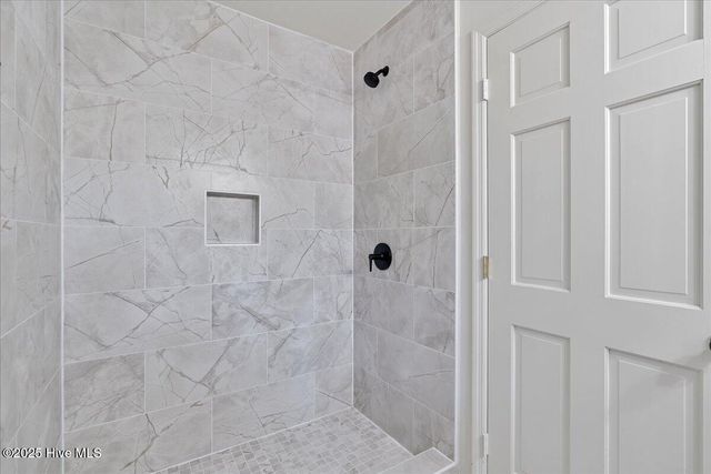 111 Forest Square Lane, West End, NC 27376