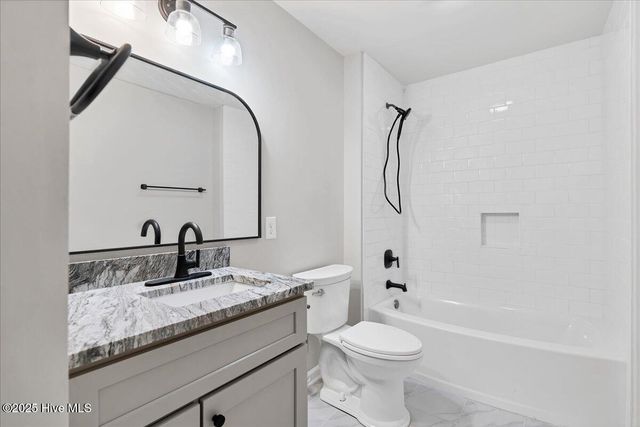 111 Forest Square Lane, West End, NC 27376