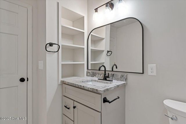 111 Forest Square Lane, West End, NC 27376