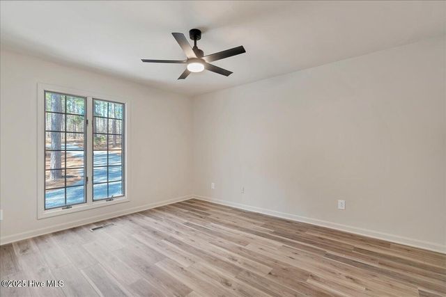 111 Forest Square Lane, West End, NC 27376