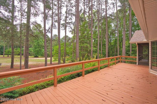 111 Forest Square Lane, West End, NC 27376