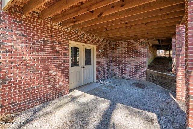 111 Forest Square Lane, West End, NC 27376