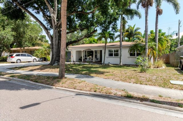3138 W EUCLID AVENUE, Tampa, FL 33629