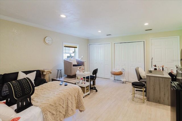 3138 W EUCLID AVENUE, Tampa, FL 33629