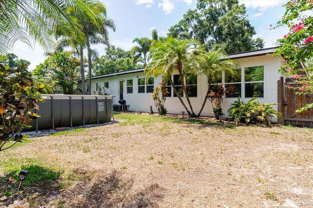 3138 W EUCLID AVENUE, Tampa, FL 33629
