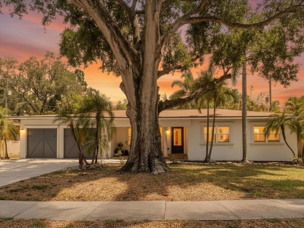 Image 1 of property listing at 3138 W EUCLID AVENUE, Tampa, FL 33629