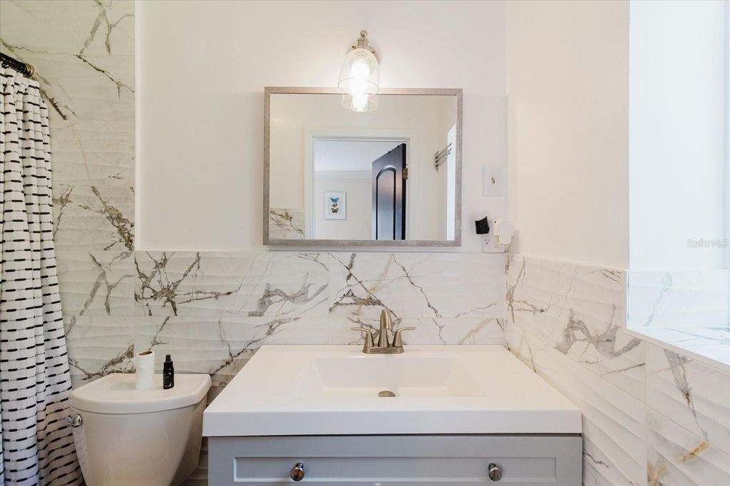 Image 35 of property listing at 3138 W EUCLID AVENUE, Tampa, FL 33629