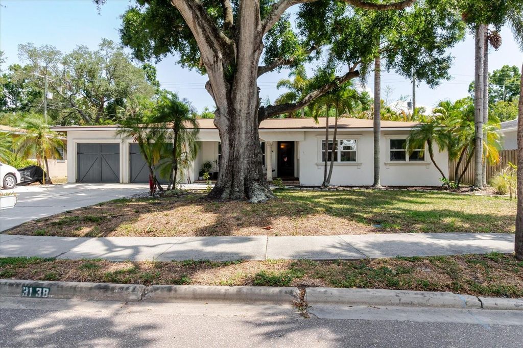 Image 5 of property listing at 3138 W EUCLID AVENUE, Tampa, FL 33629