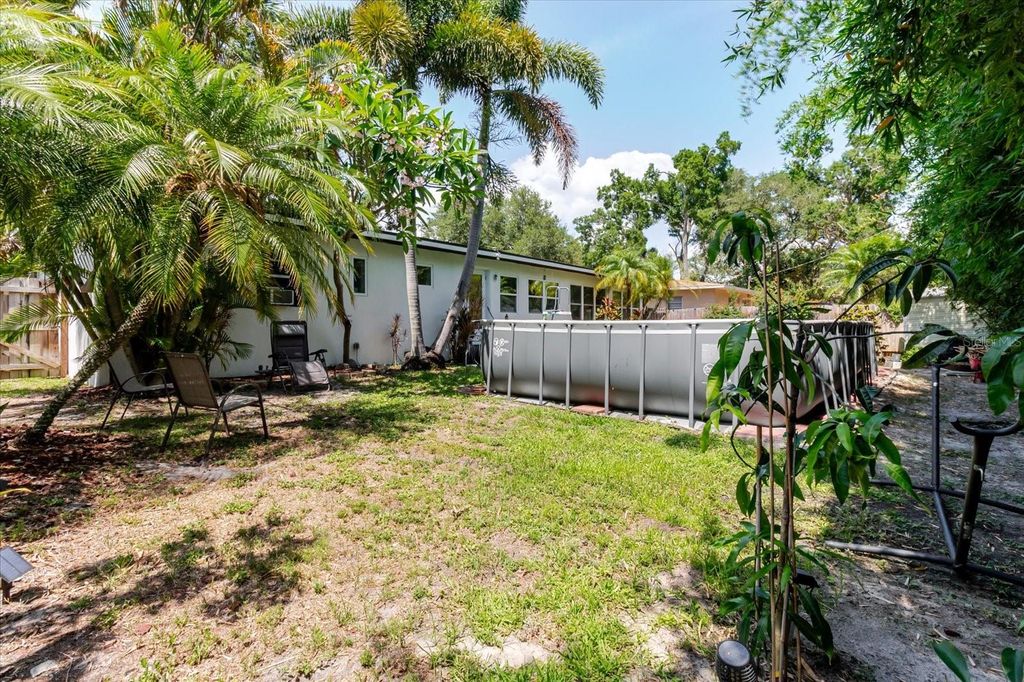 Image 63 of property listing at 3138 W EUCLID AVENUE, Tampa, FL 33629