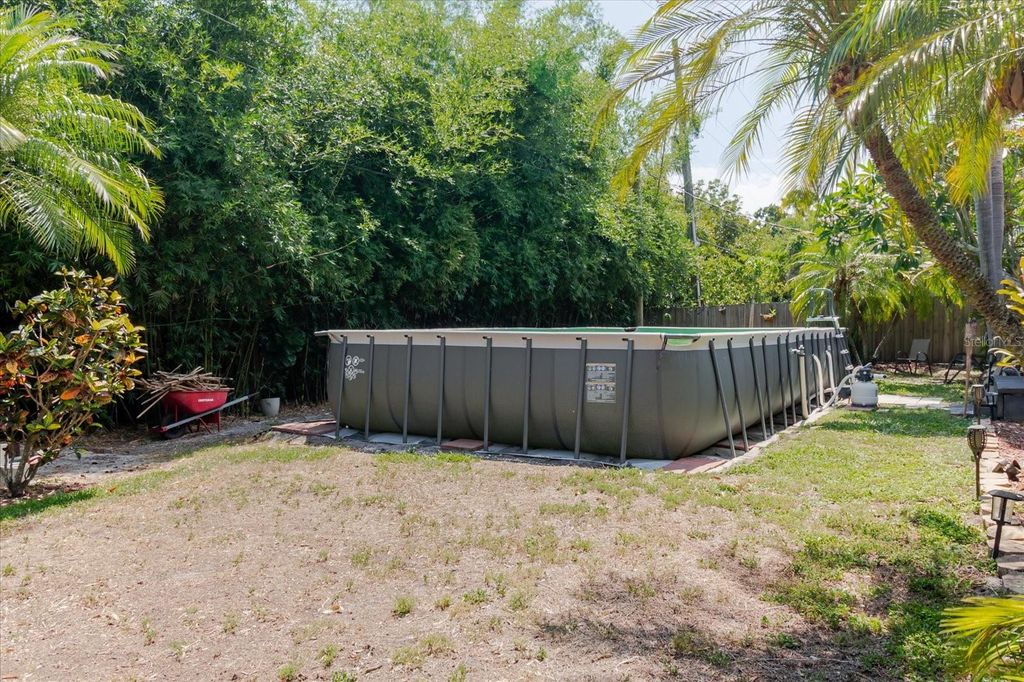 Image 67 of property listing at 3138 W EUCLID AVENUE, Tampa, FL 33629