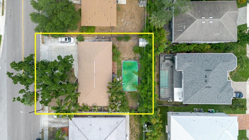 Image 73 of property listing at 3138 W EUCLID AVENUE, Tampa, FL 33629