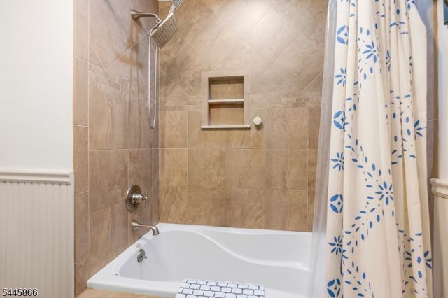 8 Hooker Street, Middlesex Boro, NJ 08846