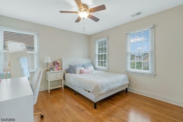 8 Hooker Street, Middlesex Boro, NJ 08846