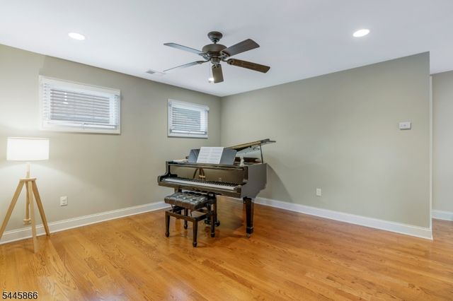 8 Hooker Street, Middlesex Boro, NJ 08846