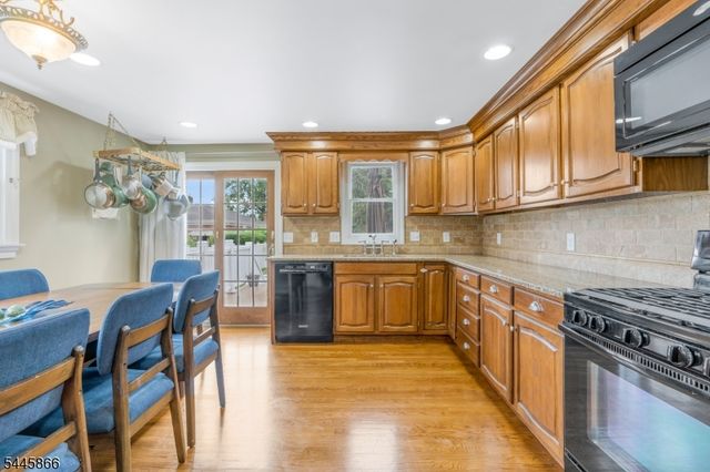 8 Hooker Street, Middlesex Boro, NJ 08846