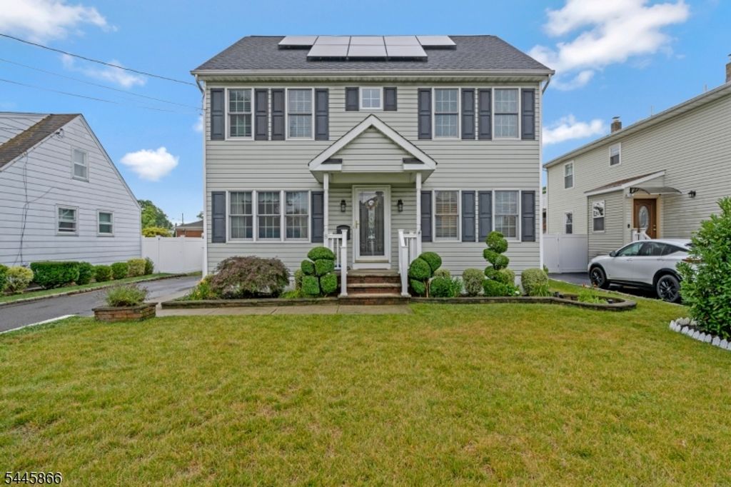 8 Hooker Street, Middlesex Boro, NJ 08846