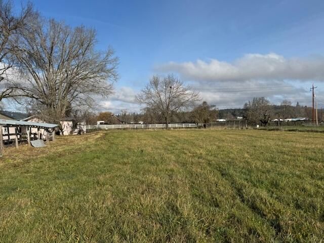 4945 Lower River Road, Grants Pass, OR 97526