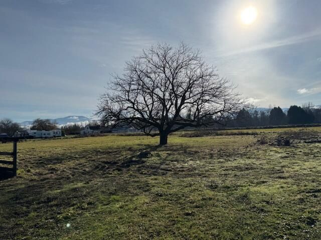 4945 Lower River Road, Grants Pass, OR 97526