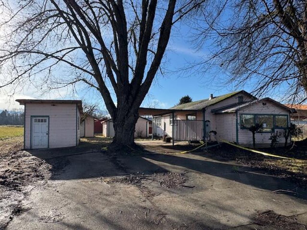 4945 Lower River Road, Grants Pass, OR 97526