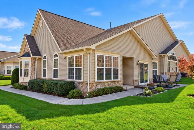 156 FAIRWAY DR, Warminster, PA 18974