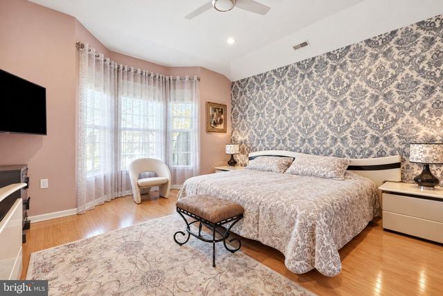 156 FAIRWAY DR, Warminster, PA 18974