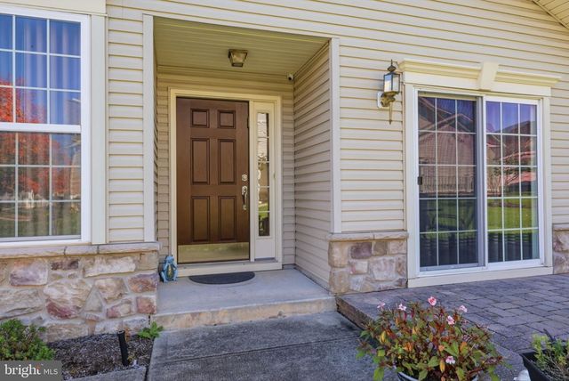 156 FAIRWAY DR, Warminster, PA 18974