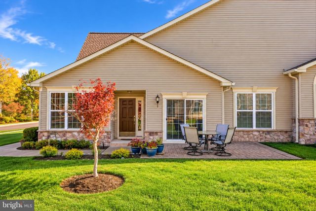 156 FAIRWAY DR, Warminster, PA 18974