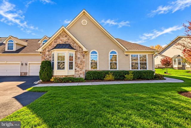 156 FAIRWAY DR, Warminster, PA 18974