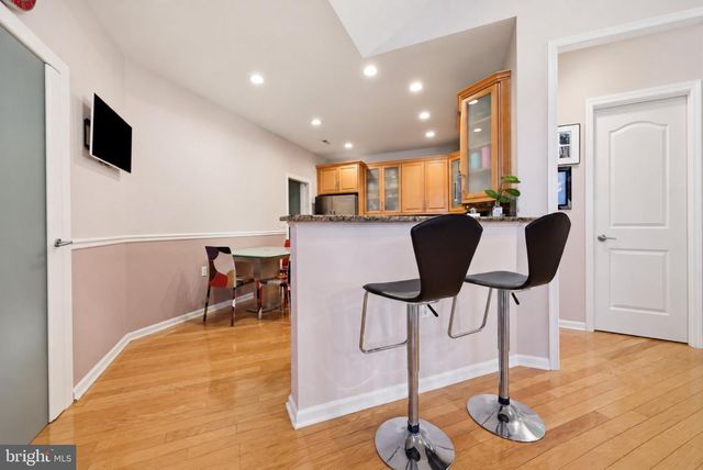 156 FAIRWAY DR, Warminster, PA 18974