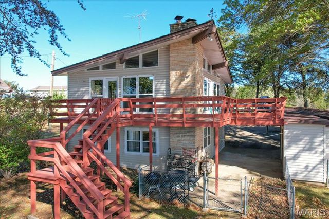 150 N Lake Drive, Leslie, MO 63056