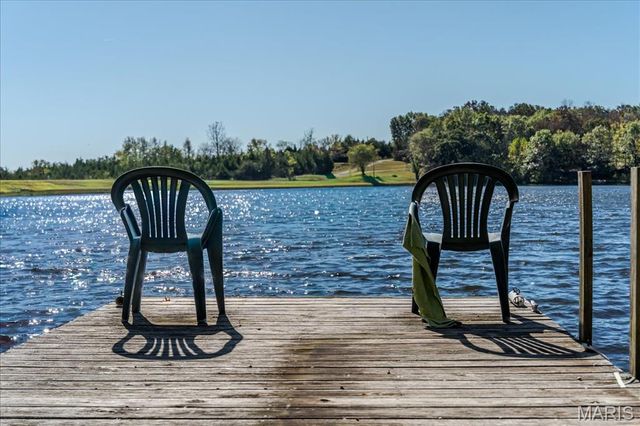 150 N Lake Drive, Leslie, MO 63056