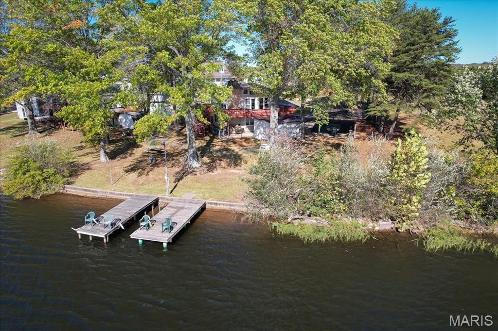 150 N Lake Drive, Leslie, MO 63056