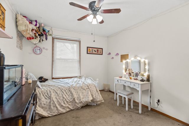 1435 Sunnybrook Drive, Naperville, IL 60540