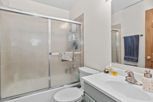 1435 Sunnybrook Drive, Naperville, IL 60540