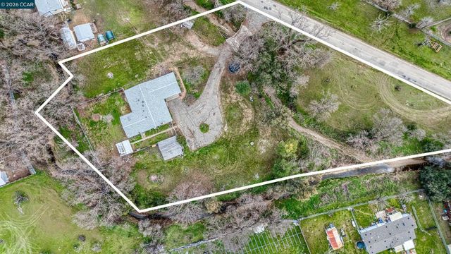 15420 Rumsey Rd, Clearlake, CA 95422