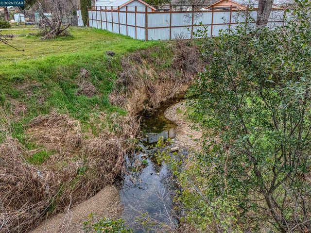 15420 Rumsey Rd, Clearlake, CA 95422