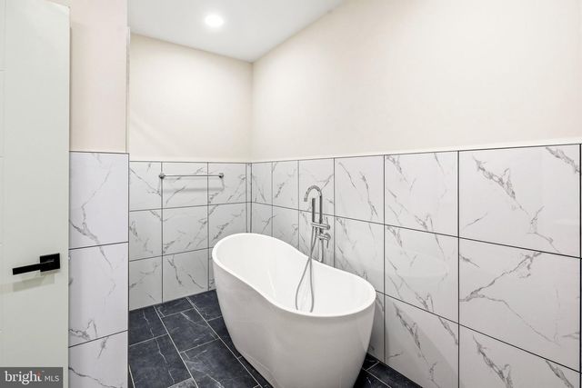 1731 REED ST, Philadelphia, PA 19146