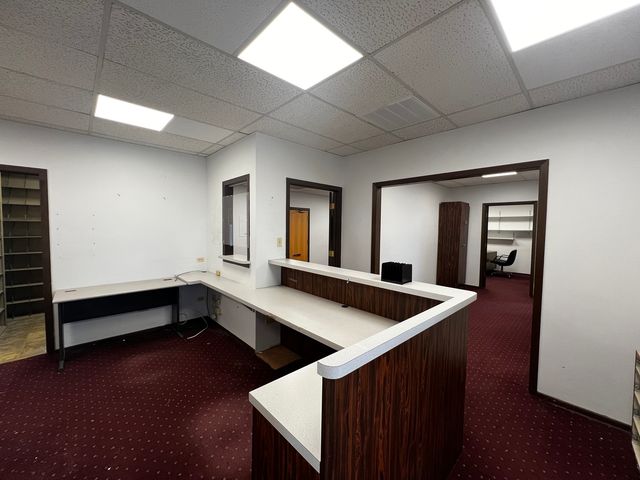 7350 W COLLEGE Drive 208, Palos Heights, IL 60463