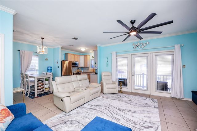 14422 VERDEMAR Dr 301, Corpus Christi, TX 78418