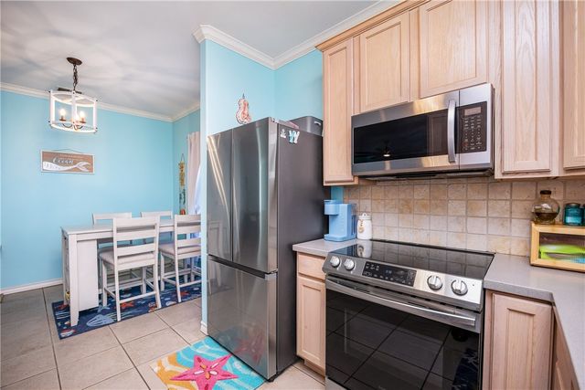 14422 VERDEMAR Dr 301, Corpus Christi, TX 78418