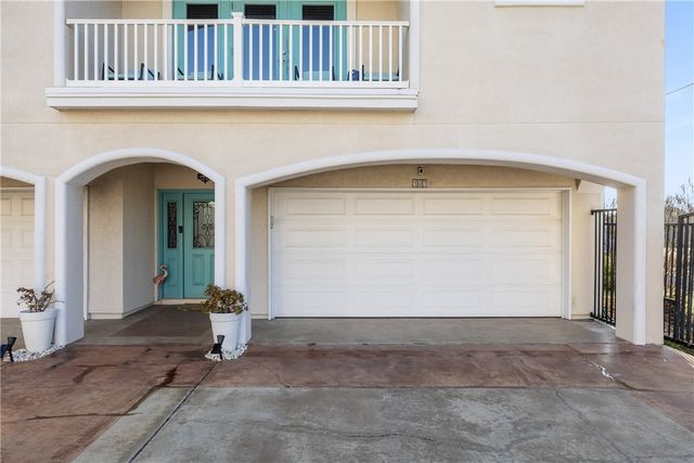 14422 VERDEMAR Dr 301, Corpus Christi, TX 78418