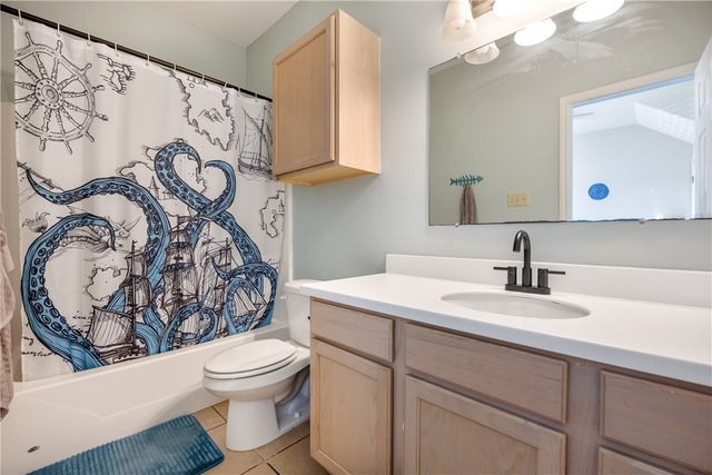 14422 VERDEMAR Dr 301, Corpus Christi, TX 78418