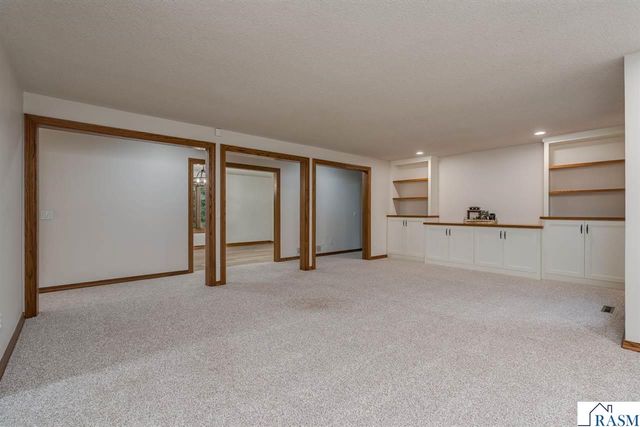 101 Pohl Road, Mankato, MN 56001