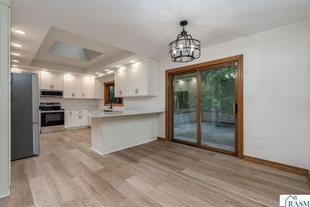 101 Pohl Road, Mankato, MN 56001