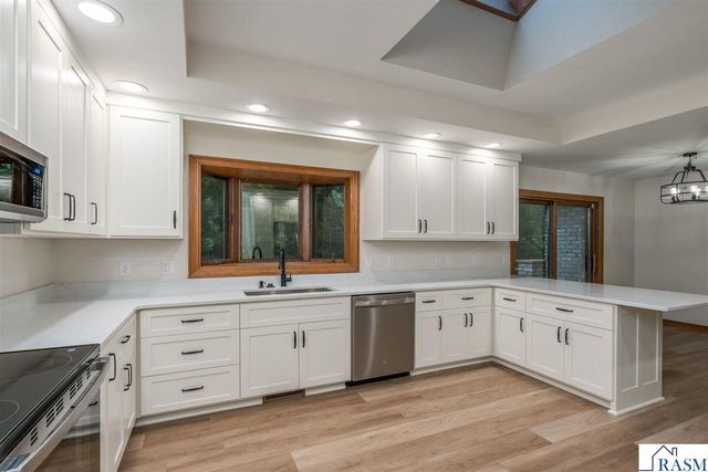 101 Pohl Road, Mankato, MN 56001