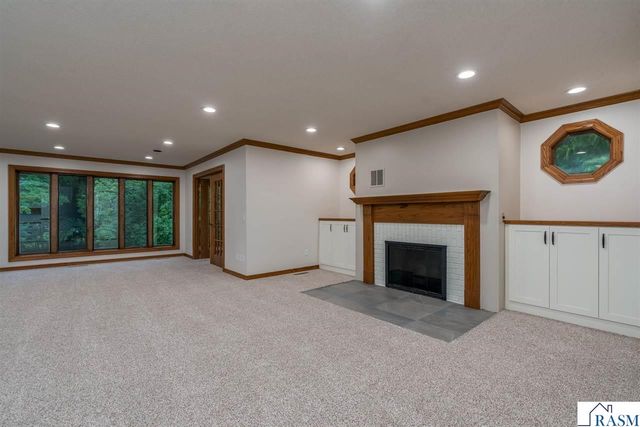 101 Pohl Road, Mankato, MN 56001