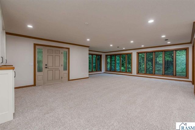 101 Pohl Road, Mankato, MN 56001