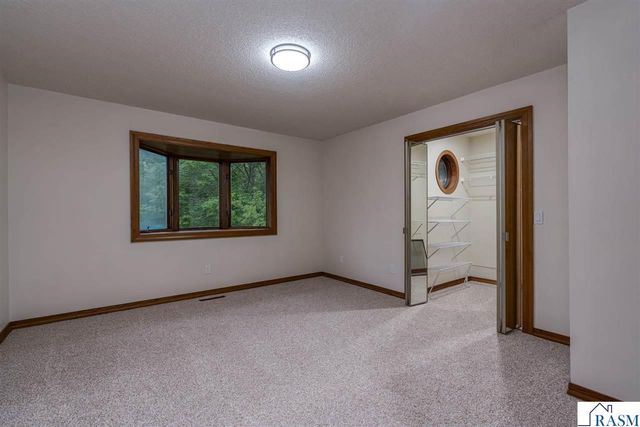 101 Pohl Road, Mankato, MN 56001